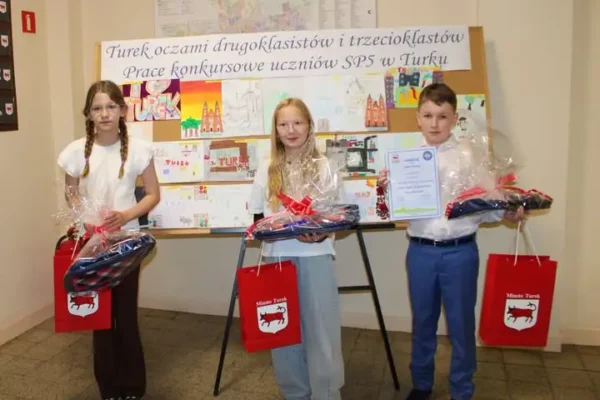 Mali artyści nagrodzeni w konkursie plastycznym z okazji 685-lecia Turku