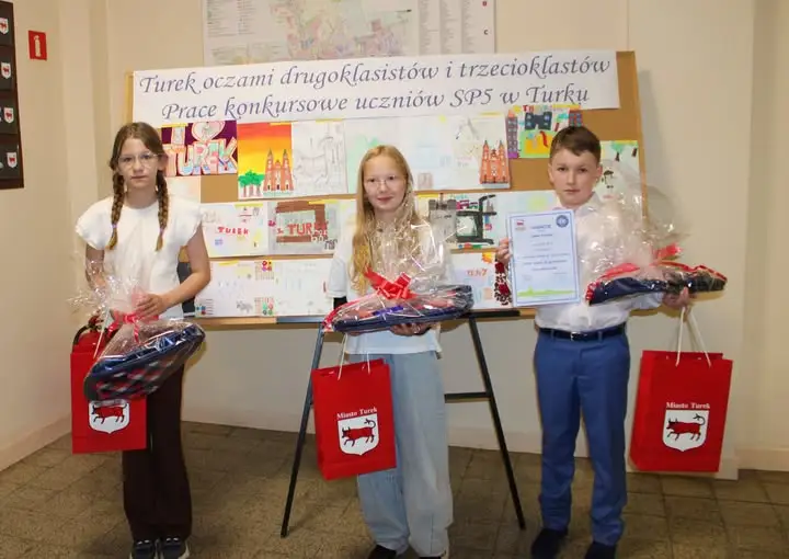 Mali artyści nagrodzeni w konkursie plastycznym z okazji 685-lecia Turku