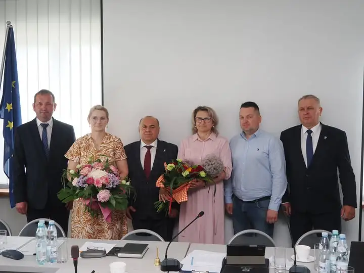 Rada Gminy Kawęczyn jednogłośnie udzieliła wójtowi wotum zaufania i absolutorium