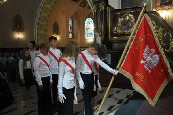Msza święta z okazji zakończenia roku szkolnego w Russocicach