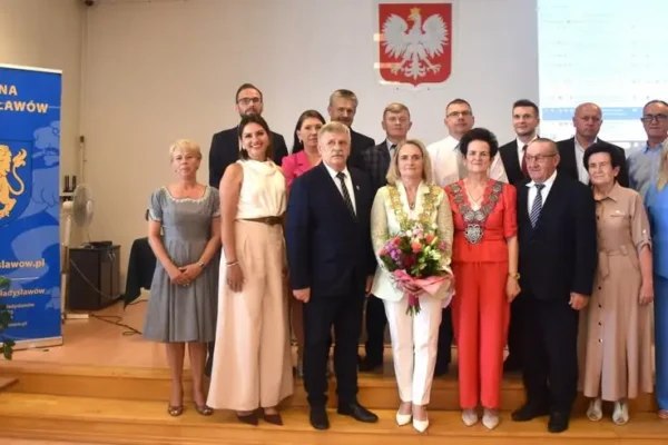 Wójt Gminy Władysławów z wotum zaufania i absolutorium za 2025 rok