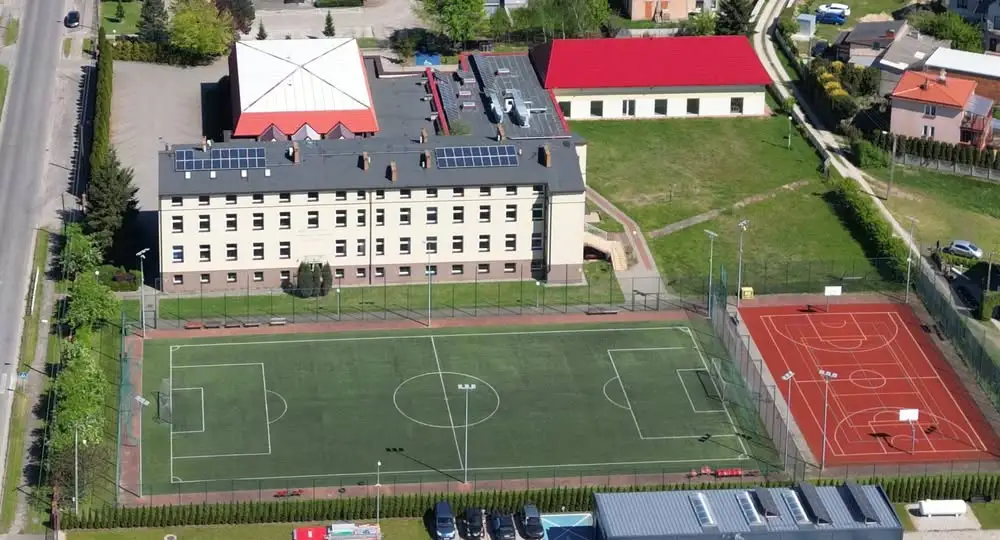 Orlik w Kawęczynie czynny w wakacje od 1 lipca do 31 sierpnia