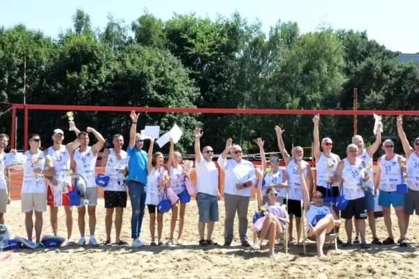 Turniej siatkówki plażowej w Turku: upał nie przeszkodził sportowcom