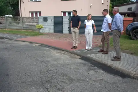 Zakończono modernizację chodników w Psarach – nowa nawierzchnia na ulicy Jodłowej