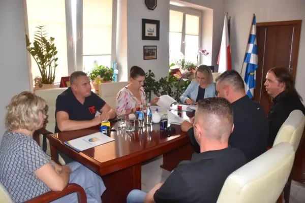 Umowa na budowę drogi w Russocicach podpisana – inwestycja za prawie 3 mln zł