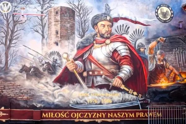Murale w Powiecie Tureckim – galeria sztuki pod gołym niebem