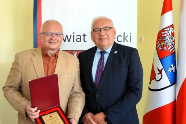 Mirosław Mękarski odchodzi na emeryturę – podziękowania od Starostwa Powiatowego w Turku