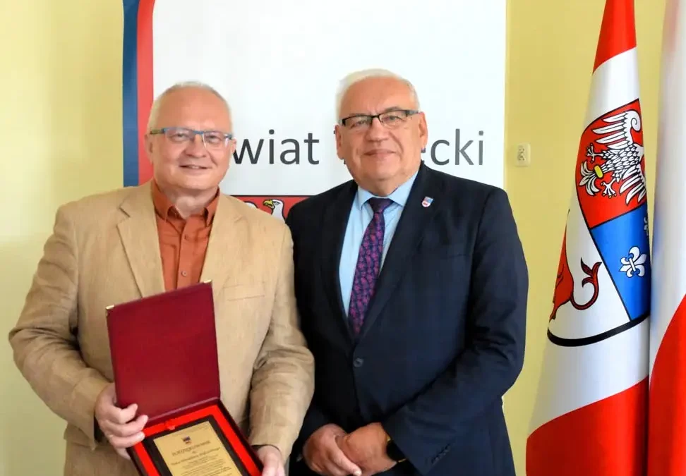 Mirosław Mękarski odchodzi na emeryturę – podziękowania od Starostwa Powiatowego w Turku