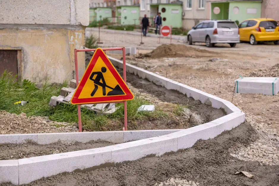 Utrudnienia na drodze w Russocicach – budowa linii kablowej