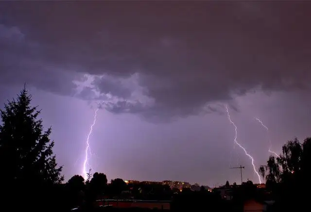 Ostrzeżenie meteorologiczne: burze z gradem w Wielkopolsce