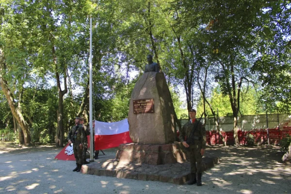 Święto Wojska Polskiego w Turku: Uroczystości upamiętniły 106. rocznicę Bitwy Warszawskiej