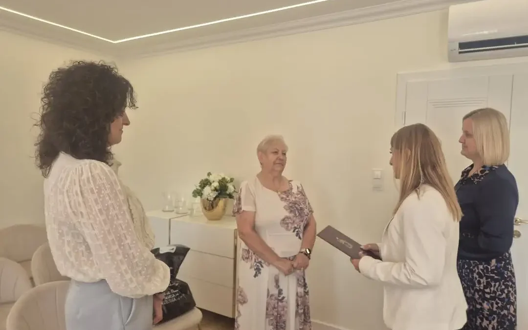Pożegnanie z uśmiechem: Pani Jolanta Werkowska odchodzi na emeryturę