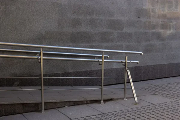 W Kotwasicach powstanie klub seniora. Umowa na remont podpisana