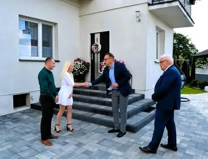 Karolina i Przemysław Tokarscy Starostami Dożynek w Kolnicy