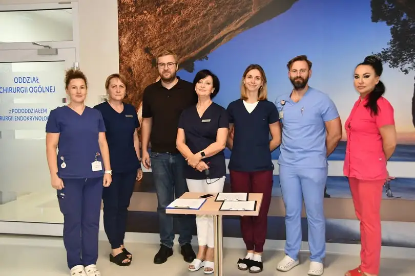 Biała Sobota w Turku: bezpłatne konsultacje chirurgiczne przyciągnęły tłumy mieszkańców