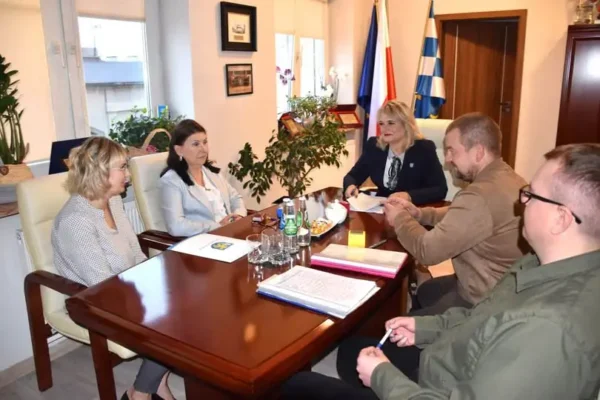 Nowa wiata rekreacyjna w Małoszynie — umowa podpisana