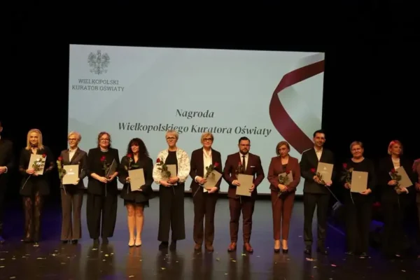 Dyrektor ZSP w Grzymiszewie z nagrodą Wielkopolskiego Kuratora Oświaty
