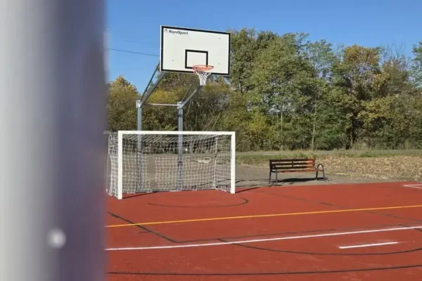 Nowe boisko wielofunkcyjne w Nowym Świecie już gotowe