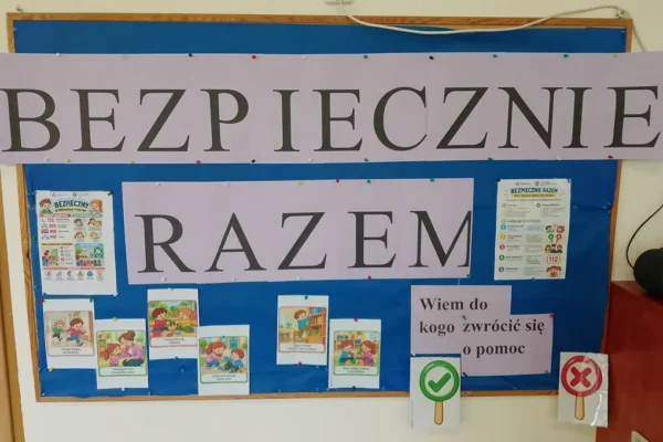 Przedszkolaki z Turku uczą się, jak wezwać pomoc i komu zaufać